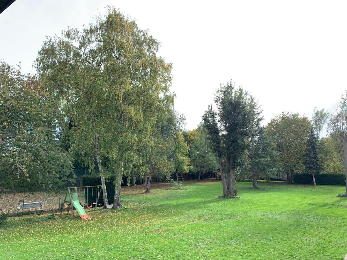 Appartement Familial Au Bord De La Marne, Jardin 8000M2, Piscine, Court De Tennis, Terrasse, Parking Gratuit Proche Disneyland Isles-lès-Villenoy Exteriér fotografie