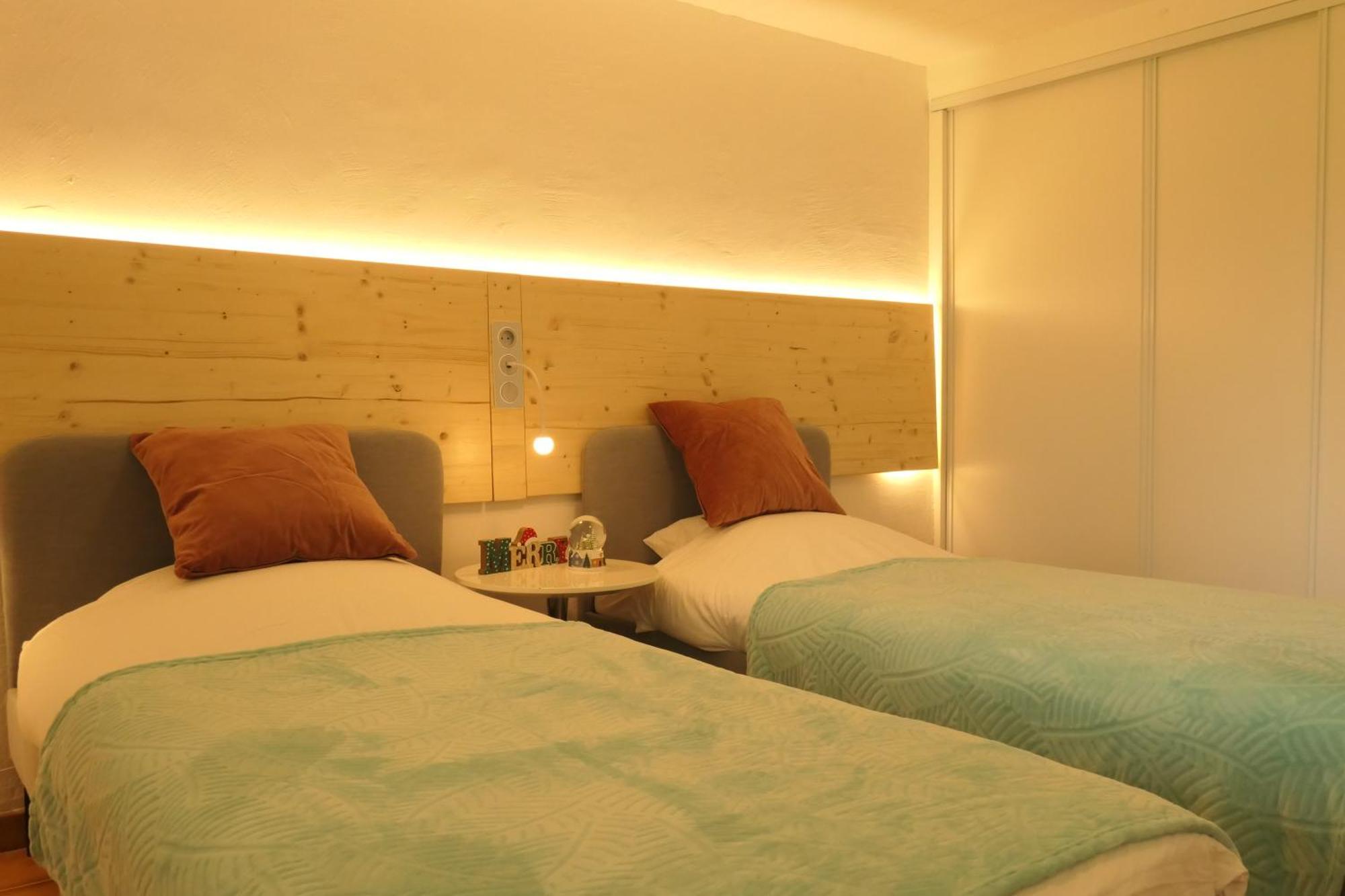 Appartement Familial Au Bord De La Marne, Jardin 8000M2, Piscine, Court De Tennis, Terrasse, Parking Gratuit Proche Disneyland Isles-lès-Villenoy Exteriér fotografie